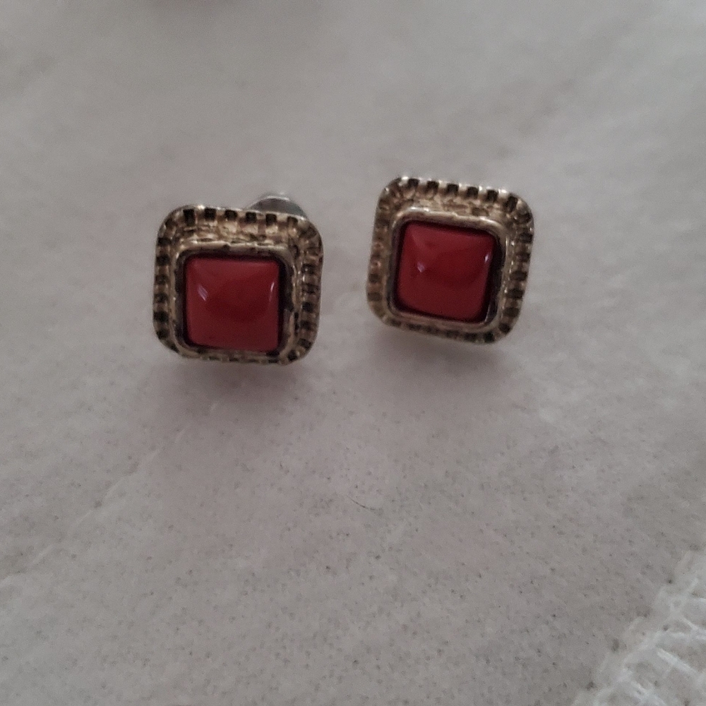 Earings